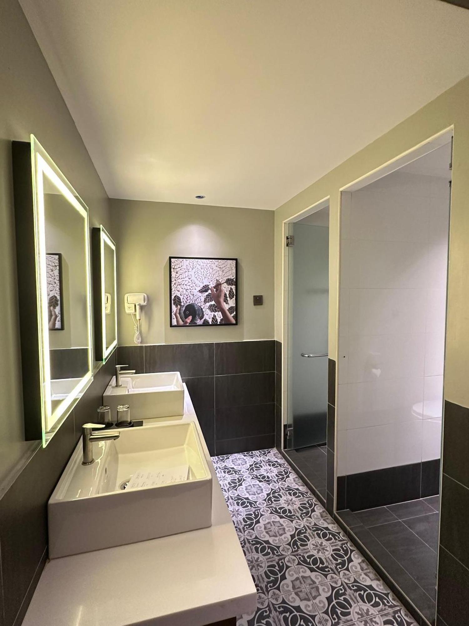 Nb Hotel Johor Bahru Zewnętrze zdjęcie