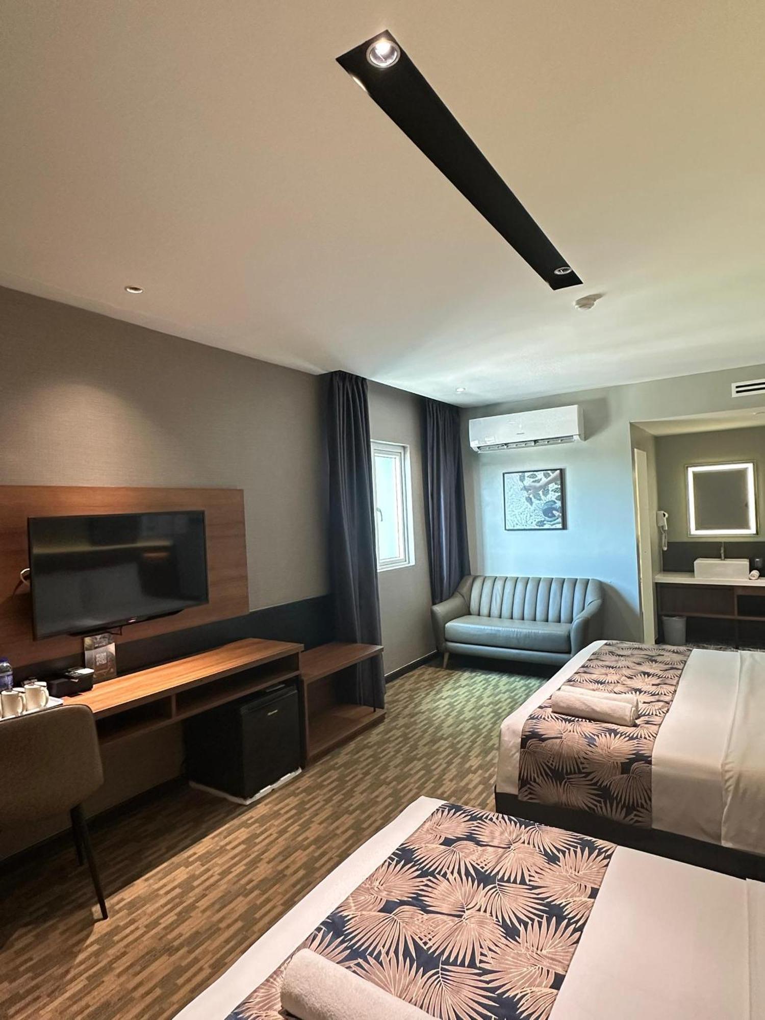 Nb Hotel Johor Bahru Zewnętrze zdjęcie